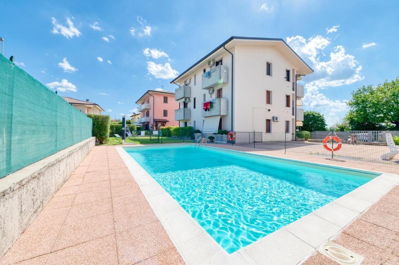 Wolf House - Sirmione Holiday Exterior photo